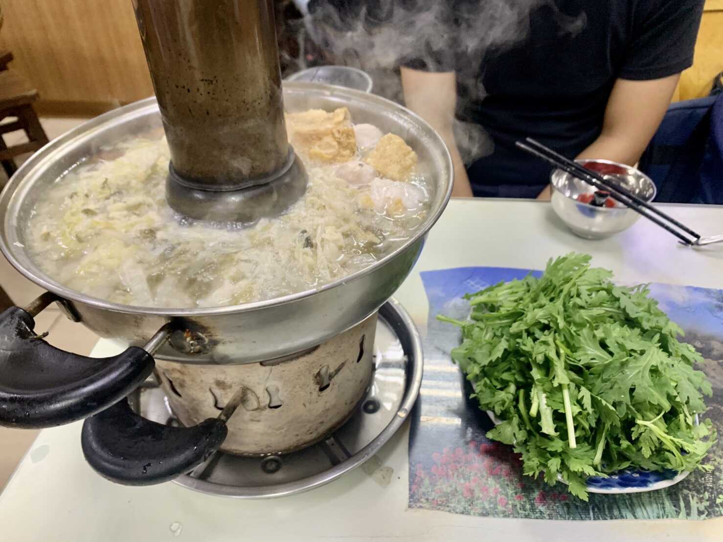 一畝田酸菜白肉鍋