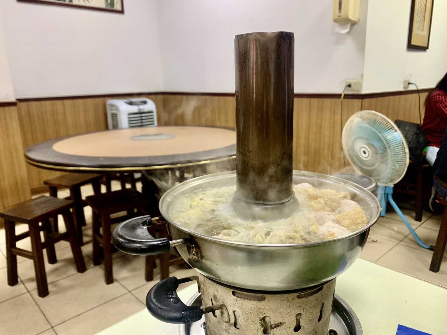 一畝田酸菜白肉鍋