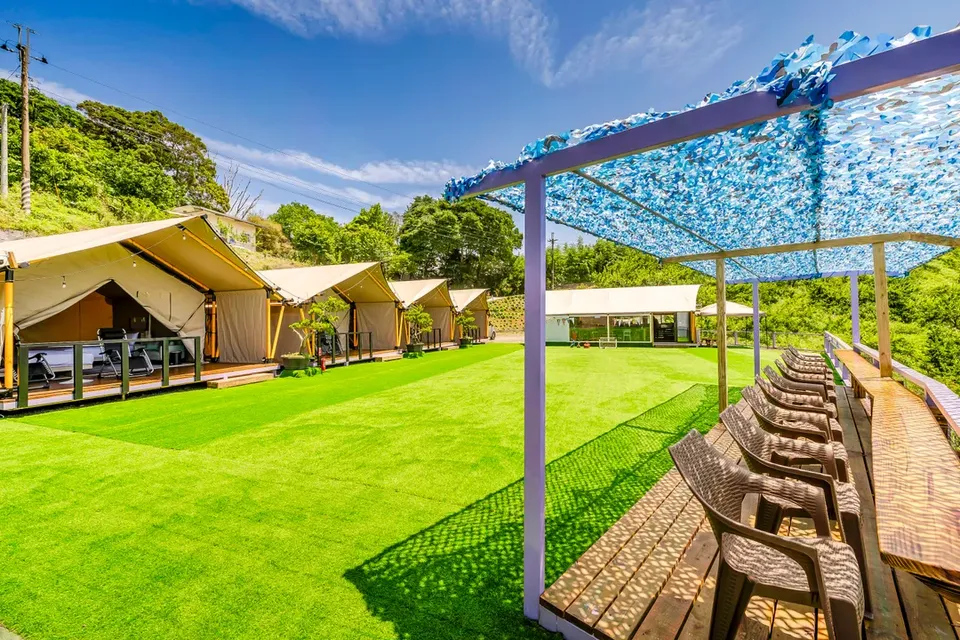苗栗露營-山頂動人休閒農場Glamping